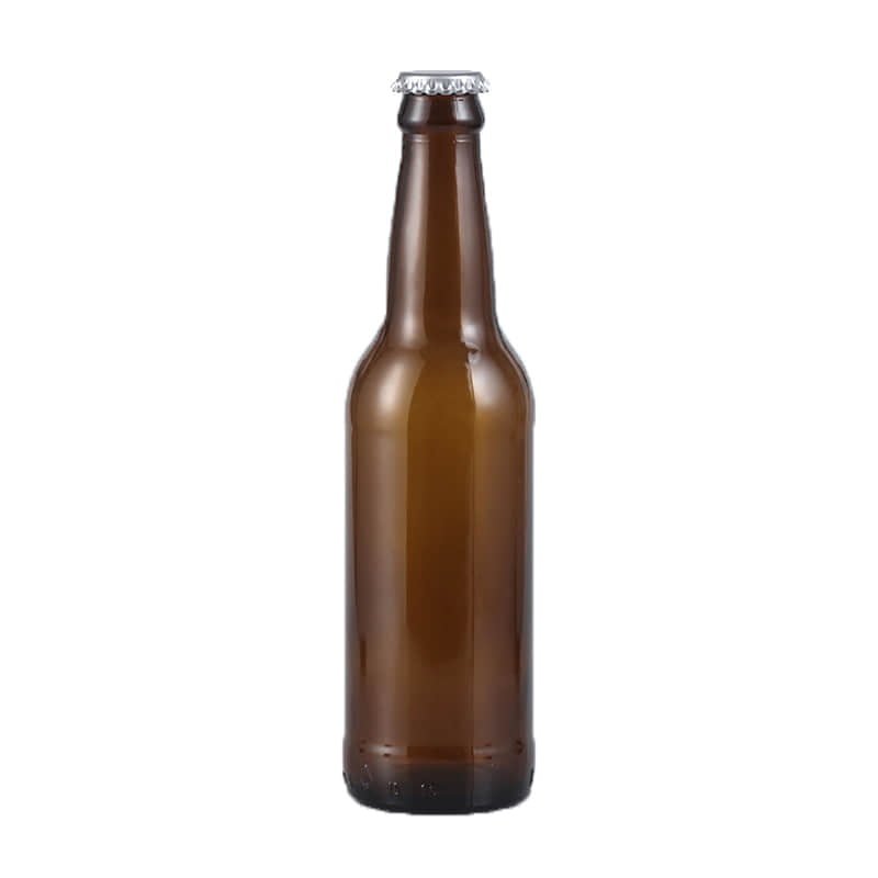 Leere 500-ml-Bierflasche aus Braunglas mit Kronkorkenmündung