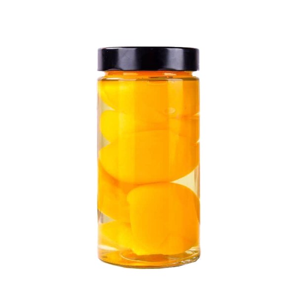 Hohes rundes 750-ml-Glas mit Pfirsichhälften in Sirup und schwarzem Deckel