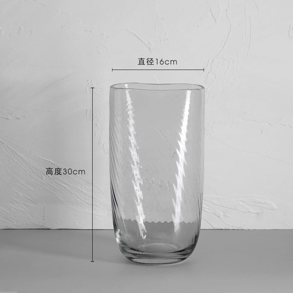 simple corrugated glass vase