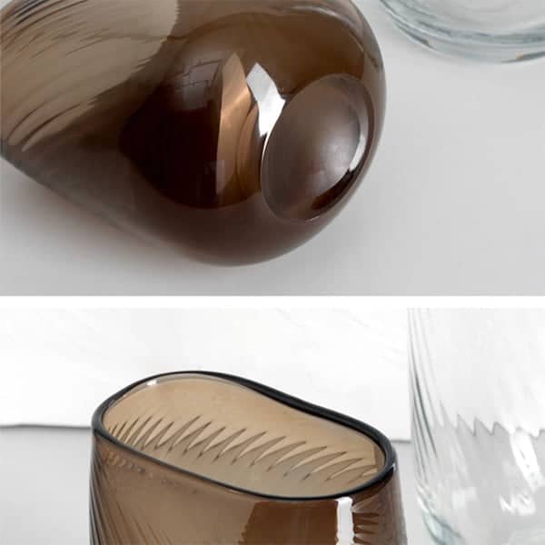 simple corrugated glass vase
